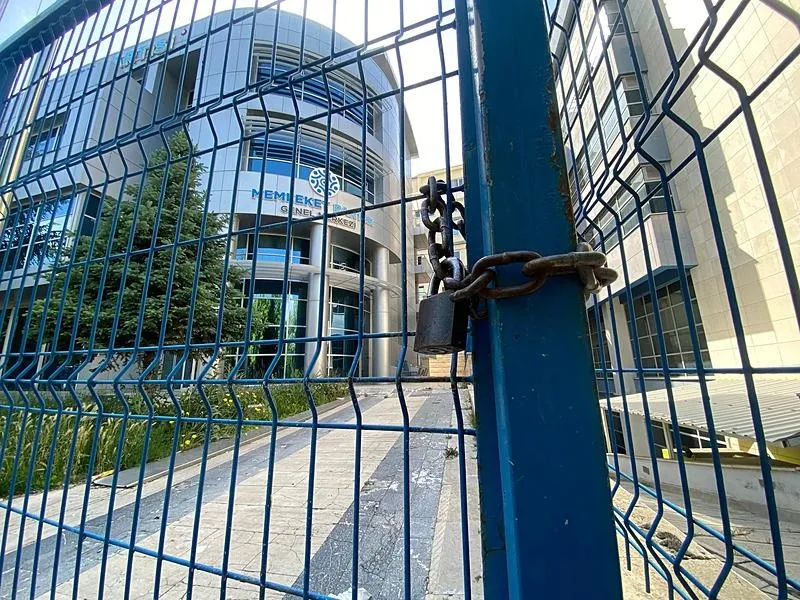 Memleket Partisi genel merkez binasını kapattı-2