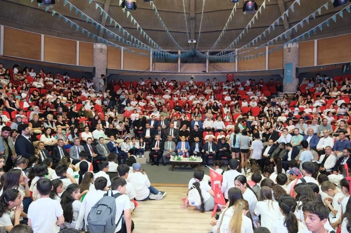 1781789900869.jpg Bodrum’da TÜGVA Yaz Okulu coşkusu: 3 bin genç buluştu-6