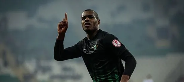 Niang- Lucas Perez - Vaz Te