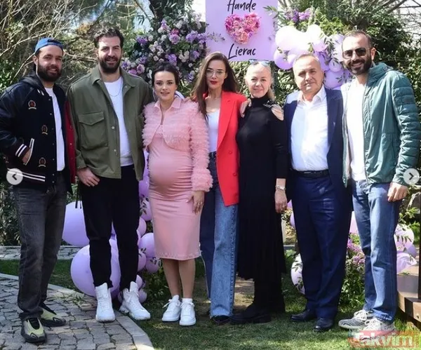 Galatasaray'ın eski teknik adamı Fatih Terim'den eşiyle 42.yıl dönümü kutlaması! "Özel hissettirdiğin için teşekkür ederim" - 19