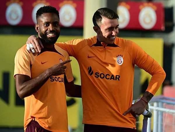 galatasarayin-demokratik-kongolu-yildizi-cedric-bakambu-hayal-kirikligi-yasatti-sonuk-performansi-taraftarlari-1695591582039.jpeg Galatasaray'ın Demokratik Kongolu yıldızı Cedric Bakambu hayal kırıklığı yaşattı: Sönük performansı taraftarların tepkisini çekti-4