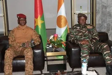 Nijer, Mali ve Burkina Faso ayakta