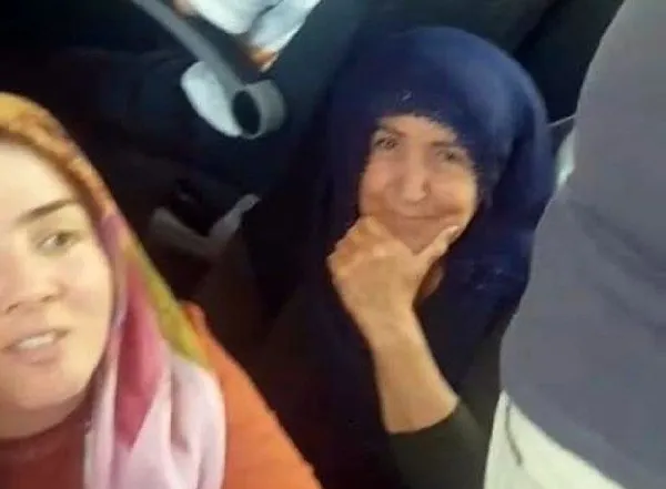 1689919309801.jpeg Adana'da CHP'li Zeydan Karalar'dan vatandaşa eziyet | Yolcular isyan etti! Kavurucu sıcakta üst üste yolculuk-3