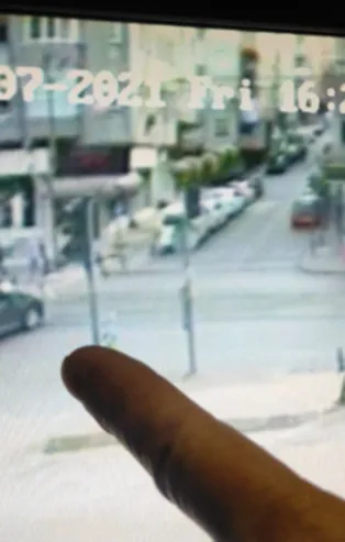 İstanbul'da feci motosiklet kazası kamerada