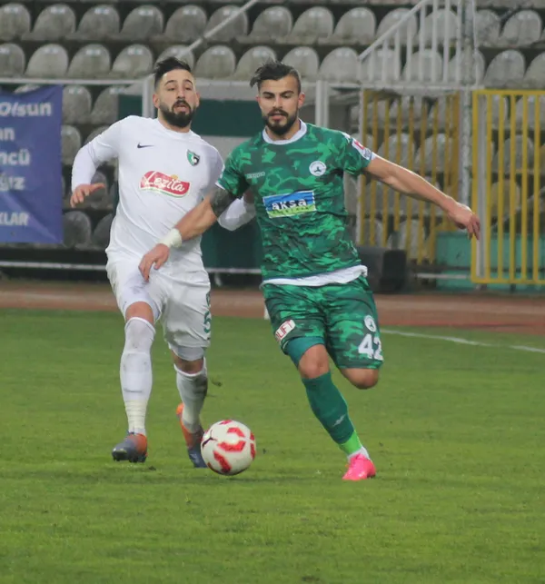 besiktas-yerli-oyuncu-transferi-icin-atakta-hedefte-abdulkerim-bardakci-var-1625571240111.jpg Beşiktaş yerli oyuncu transferi için atakta! Hedefte Abdülkerim Bardakçı var-6