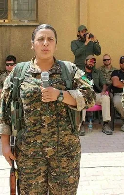 ABD askerleri YPG'nin sözde yemin töreninde!
