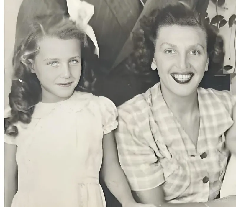 isil-yucesoydan-takipcisinin-olumsuz-yorumuna-zarif-yanit-1767688539678.jpg Işıl Yücesoy’dan takipçisinin olumsuz yorumuna zarif yanıt-7