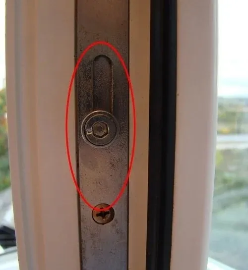 Açıklıyoruz: Kimse bilmiyordu! Penceredeki bu özellik soğuk havayı şıp diye kesiyor. Kışın evinizi hamam gibi yapacak yöntem-2