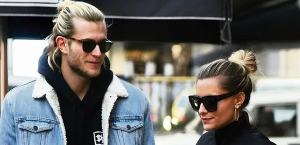 Loris Karius’un Alman sevgilisi Sophia, genç bir bloggerın kucağında poz verdi-5