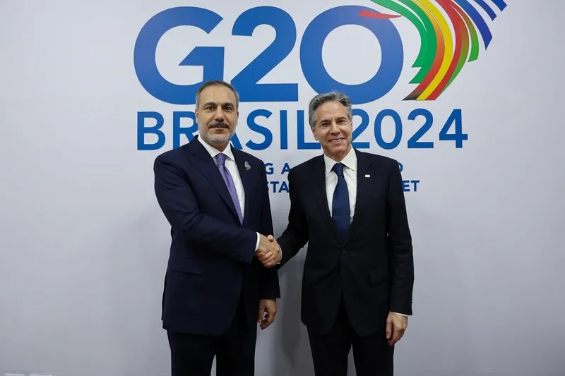 Dışişleri Bakanı Hakan Fidan G20 Dışişleri Bakanları Toplantısı için bulunduğu Rio de Janeiro'da, ABD Dışişleri Bakanı Antony Blinken ile bir araya geldi