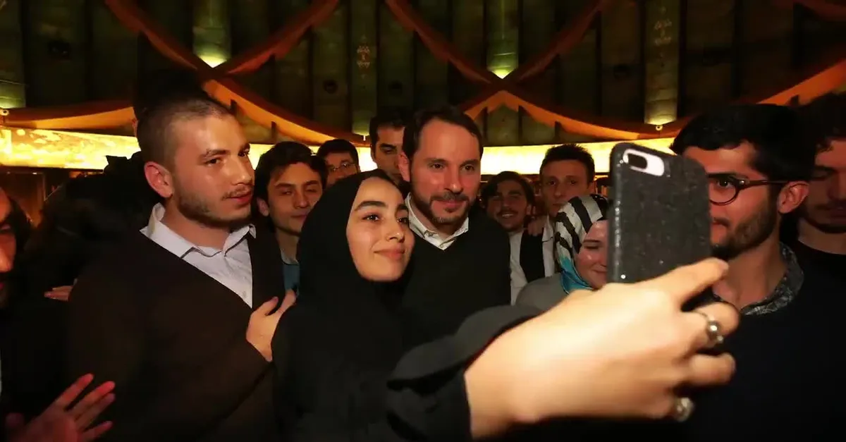 Bakan Albayrak'tan 19 Mayıs paylaşımı