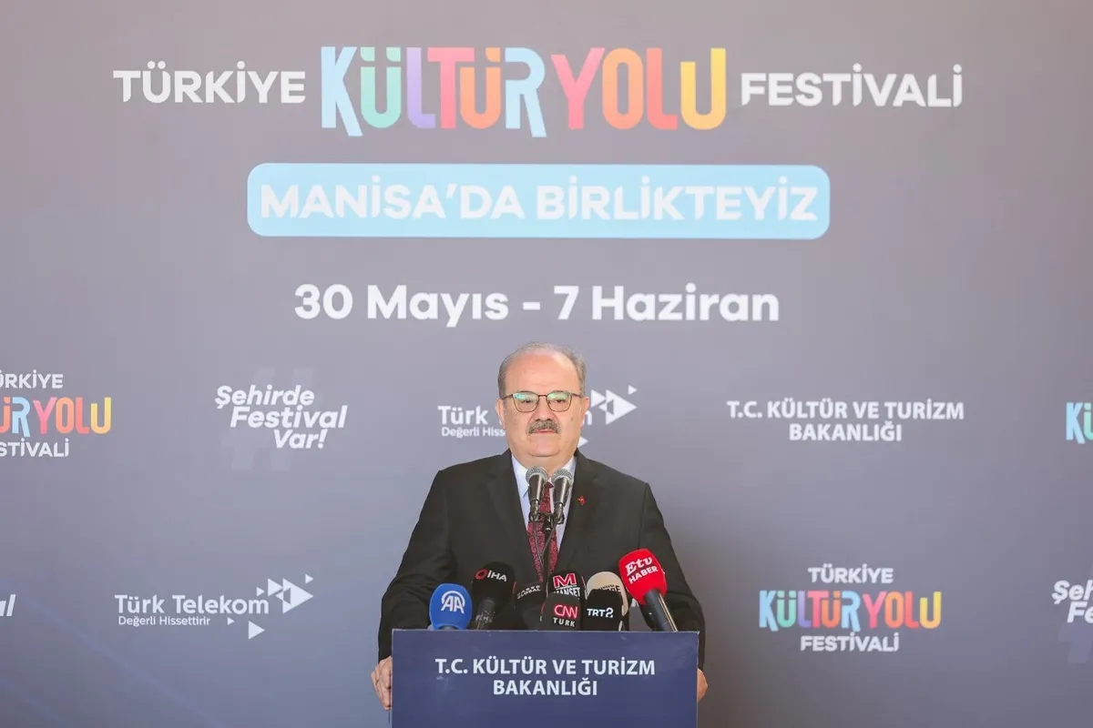 manisa-kultur-yolu-festivali-basladi-9-gun-boyunca-devam-edecek-1780134986538.jpeg Şehzadeler şehri Manisa'da Kültür Yolu Festivali başladı: 9 gün boyunca devam edecek-3