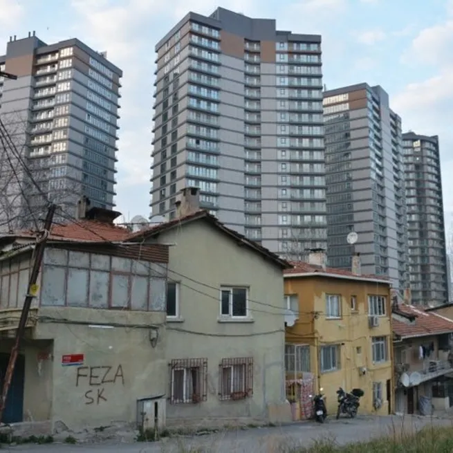 İstanbulda kentsel dönüşümün takozu CHP! Davalarla yalanlarla yüz binlerce İstanbullunun hayatını tehlikeye atıyorlar