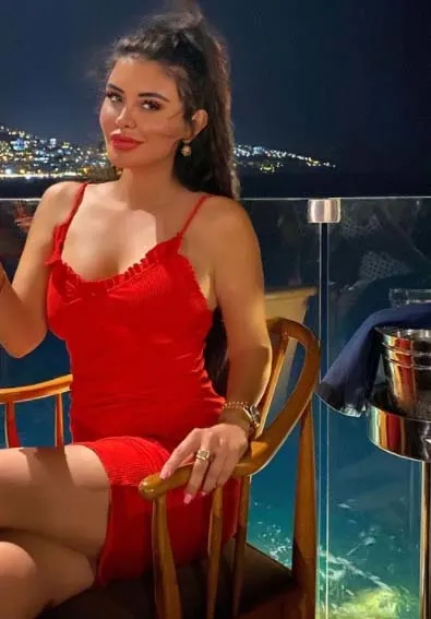 estetiksiz-hali-soke-etti-eski-halini-gorenler-taniyamadi-ebru-polat-kimdir-kac-yasinda-aslen-nereli-iste-eski-sevgilileri-1634627468600.jpg Ebru Polat kimdir? Kaç yaşında? Aslen nereli? İşte eski sevgilileri... Estetiksiz hali şoke etti, eski halini görenler tanıyamadı!-3