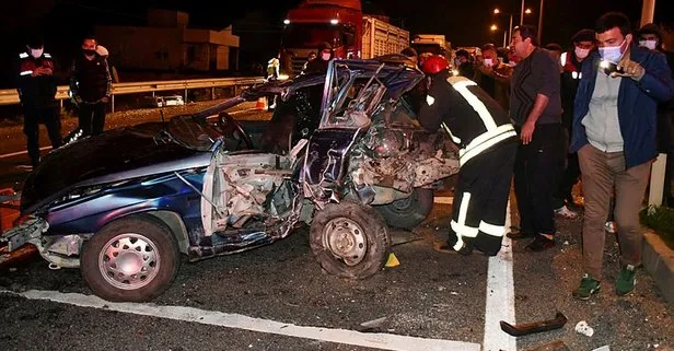 Manisa'da otomobiller çarpıştı: 2 ölü, 4 yaralı