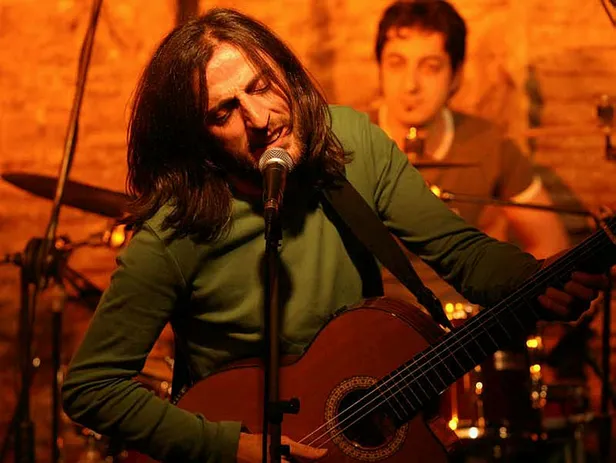 Kazım Koyuncu şarkılarıyla anılıyor! Kazım Koyuncu kimdir? Kazım Koyuncu kaç yaşında neden öldü?-1