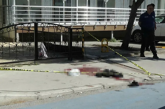 İzmir'de sokak ortasında eşini öldürdü! Korkunç detay ortaya çıktı