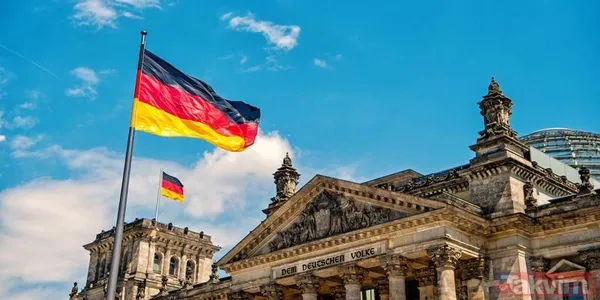 Almanya'ya Gelince Ne Yapmak Gerekiyor? Yapılan İncelemelerin Ardından Eğer Gereken Şartlar Sağlanıyorsa Vize Alınabiliyor. Federal İstihdam Dairesi'nden Erik...