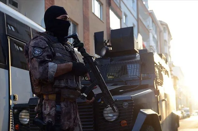 SON DAKİKA: İstanbul'da terör örgütü PKK operasyonu: 4 gözaltı