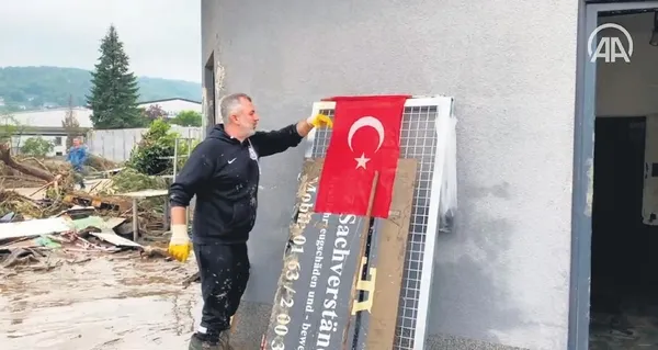 Kocaeli'de boğulma tehlikesi geçiren 2 kişiye doktor yardım etti (Yaşam haberleri)-6