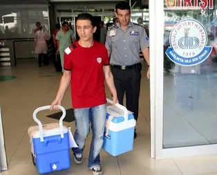 Sezer öğretmen 4 kişiye can verdi