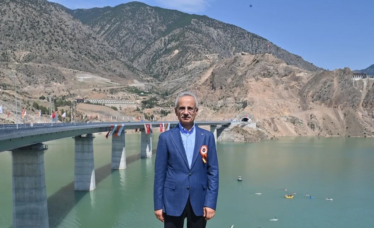 1786528379061.jpeg Bakan Uraloğlu açıkladı: Son 24 yılda 4 bin 272 yeni köprü Türkiye'ye kazandırıldı-5