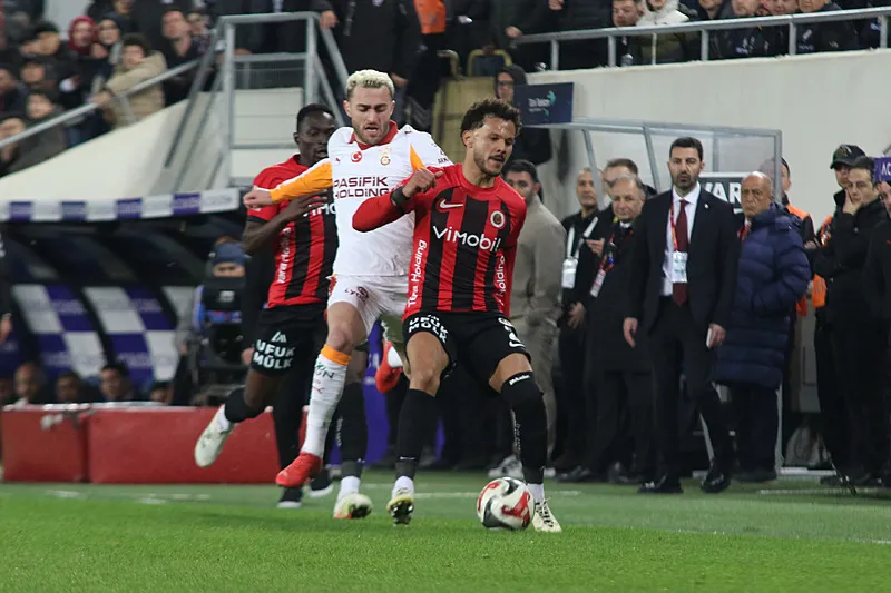 Okan Buruk'tan dev derbi rotasyonu! Kupa 11'ini belirledi - 3