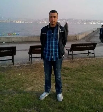 Tartıştığı üvey kardeşi tarafından bıçaklanarak öldürüldü-1
