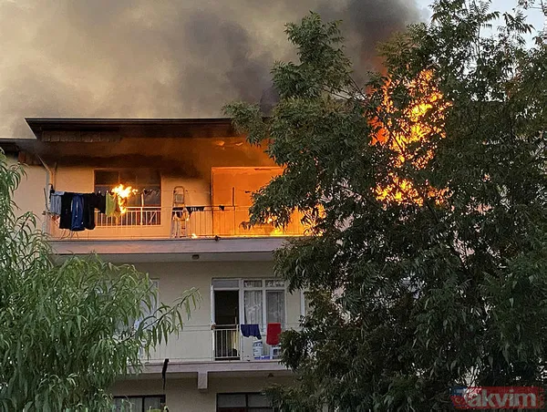 Antalya'da 3 katlı ev alev alev yandı! Yaşanan yangında korku dolu anlar yaşandı - 4