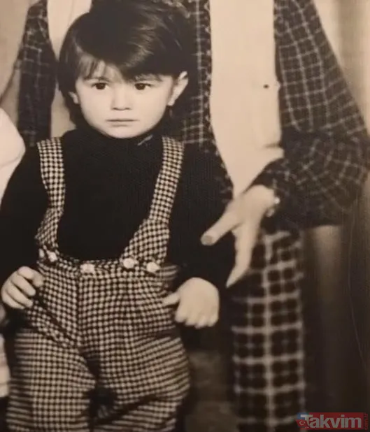 Sen Anlat Karadeniz'in yıldızı Ulaş Tuna Astepe'nin çocukluk fotoğrafına bakın (Ünlülerin çocukluk fotoğrafları) - 14