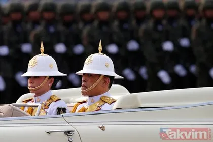 Dünya, Tayland Kralı Maha Vajiralongkorn’un altın kaplı silahlarını konuşuyor! Törenin önüne geçti