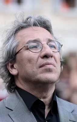 Hainler birbirine düştü