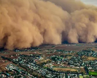 Avustralyada yeni kabus! Şehrin üzerine toz bulutu çöktü, alarma geçtiler...
