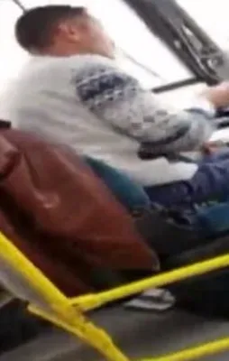 Adana'da otobüs şoförü yolda at yarışı oynadı