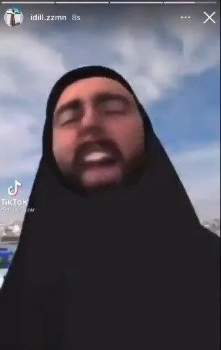 chpli-idil-zaman-carsafli-kadinlarla-dalga-gecti-1631997949208.jpeg CHP'li İdil Zaman çarşaflı kadınlarla dalga geçti! Skandal paylaşım...-3