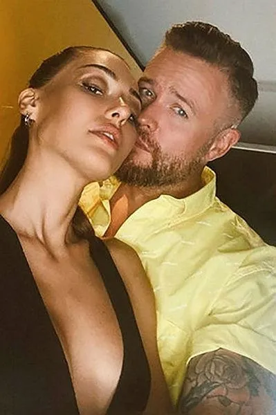 yuzuk-canta-ve-tum-hediyeleri-geri-gonderdi-dilan-cicek-deniz-ve-thor-saevarsson-aski-bitti-1668981110002.jpeg Yüzük, çanta ve tüm hediyeleri geri gönderdi! Dilan Çiçek Deniz ve Thor Saevarsson aşkı bitti-3