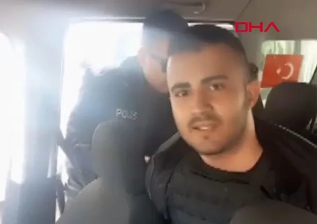 AK Parti Çukurova İlçe binasına silahlı saldırı! Görüntüler ortaya çıktı... Saldırgan tutuklandı-9