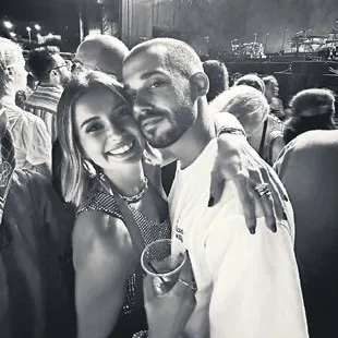 Kalbinin kapılarını açtı