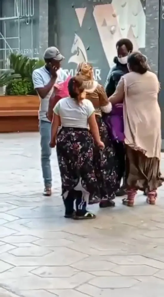 Esenyurt’ta hırsızlar yine iş başında! Önce soyup sonra soyundular-2