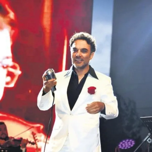 Sahnede Aslan şov