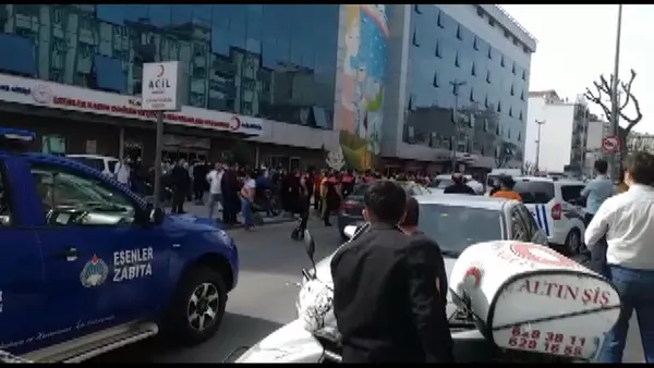 istanbulda-taksicilerin-yolcu-kavgasi-bolgemizden-musteri-alamazsin-1620110889995.jpg İstanbul'da taksicilerin yolcu kavgası: Bölgemizden müşteri alamazsın-2