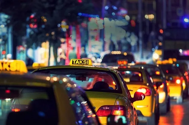 İstanbul Valiliğinden taksicilere uyarı