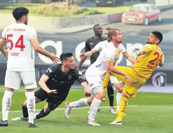 Düşme hattı alev alev