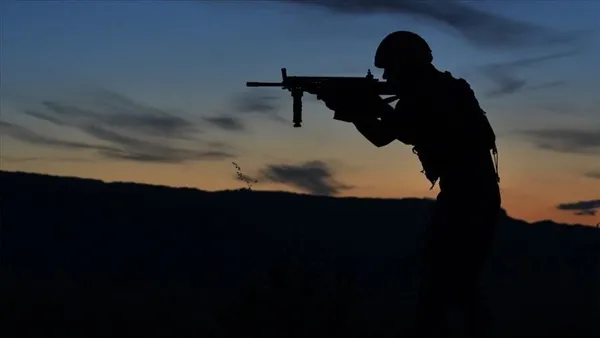 Son dakika: Irak ve Suriye'nin kuzeyinde 13 terörist etkisiz hale getirildi-6