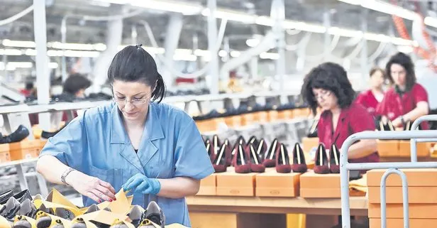 Şanlıurfa Büyükşehir Belediye Başkanı Zeynel Abidin Beyazgül işsizlik sorunu için fabrika yaptı 4.500 kişiye iş imkanı sundu