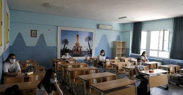 Okullarda maske takılacak mı? Bakan açıkladı
