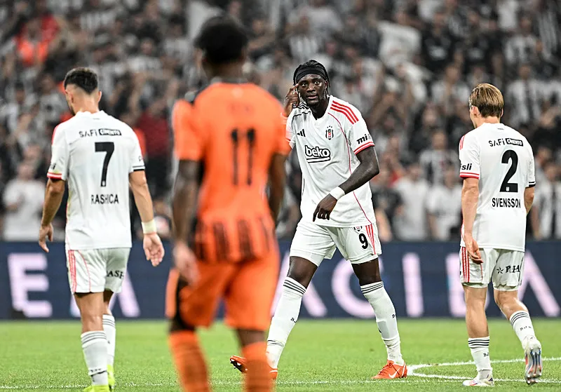 Beşiktaş'tan 3 bomba birden! Ayrılıkların sonrası transferler peş peşe - 6