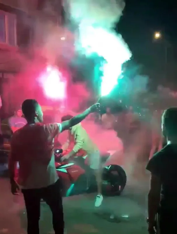 İstanbul'da tepki çeken görüntüler! Magandalar tünel kapatıp havaya ateş açtı-2