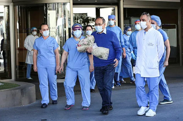 Koronavirüsü yenen Prof. Dr. Bülent Tutluoğlu yaşadıklarını anlattı: Diğer virüslerden çok daha hızlı