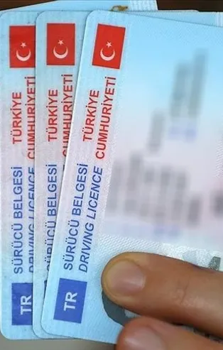 Eski tip sürücü belgelerinin değiştirme süresi 2 yıl uzatıldı!